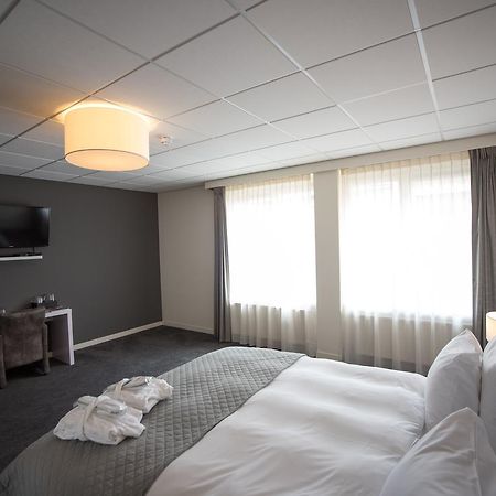 Hotel Het Raedthuys Sint-Maartensdijk Esterno foto