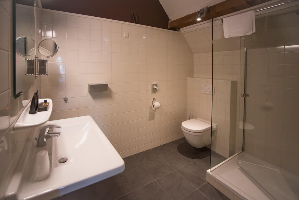Hotel Het Raedthuys Sint-Maartensdijk Esterno foto