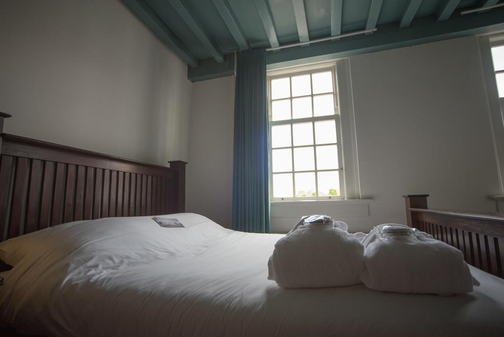 Hotel Het Raedthuys Sint-Maartensdijk Esterno foto